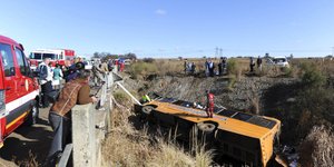 Δυστύχημα με σχολικό λεωφορείο
