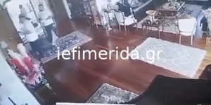 Καρέ καρέ η δράση μελών συμμορίας που προσποιούνταν τους υπαλλήλους της ΔΕΗ