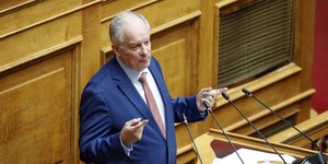 Ο Κωνσταντίνος Τασούλας στη Βουλή