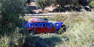 Το αυτοκίνητο που έφυγε από τη νέα εθνική οδό και κατέληξε στην παλαιά