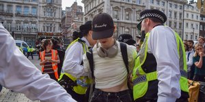 Βρετανία: Εννέα άνθρωποι συνελήφθησαν σε διαδήλωση στο Λονδίνο