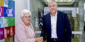 Ο Υπουργός Ανάπτυξης, Τάκης Θεοδωρικάκος και η Αϊρίν Έβελυν Μικέλα Μαίρη Σαρπ, Πρόεδρος της Επιτροπής Ανταγωνισμού