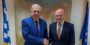 O Υπουργός Ανάπτυξης, Τάκης Θεοδωρικάκος και ο Γερμανός πρέσβης στην Ελλάδα, Αντρέας Κιντλ