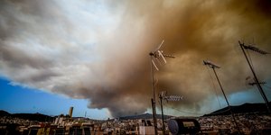 Καπνός στην Αττική 