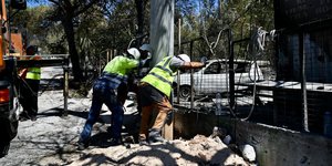 ΔΕΔΔΗΕ: Συνεχίζονται με εντατικούς ρυθμούς οι εργασίες αποκατάσταση των ζημιών στις πυρόπληκτες περιοχές