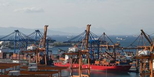 εργαζόμενος, Πειραιάς