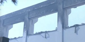 Καταστράφηκε ολοσχερώς το κλειστό της Νέας Πεντέλης από φωτιά