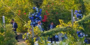 Ο γάμος του Στέφανου Κασσελάκη με τον Τάιλερ Μακμπέθ