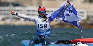 Ισραηλινή αθλητρια σερφ