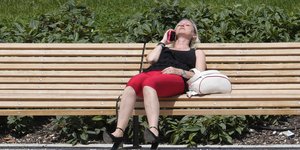 Γυναίκα εν μέσω καύσωνα στην Ιταλία