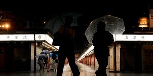 Τυφώνας πλησιάζει την Ιαπωνία