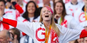 Τζόντι Γκρίνχαμ: Ποια είναι η 31χρονη τοξοβόλος που θα αγωνιστεί στους Παραολυμπιακούς Αγώνες στον 7ο μήνα της εγκυμοσύνης