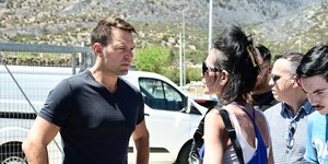 Στέφανος Κασσελάκης μαυρο t shirt