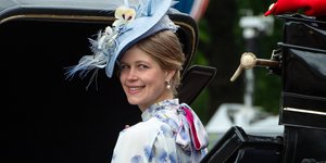 Η ανιψιά του Καρόλου, λαίδη Λουίζ Γουίνδσορ