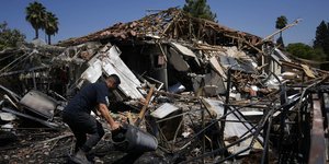 Η Χεζμπολάχ του Λιβάνου έχει εκτοξεύσει ρουκέτες, χτυπώντας μια σειρά από ιδιωτικές κατοικίες