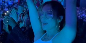 H Τζένιφερ Λόπεζ στη συναυλία του Μπρούνο Μαρς