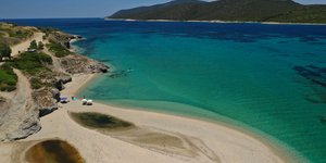 Η παραλία Μαρμάρι στην Εύβοια