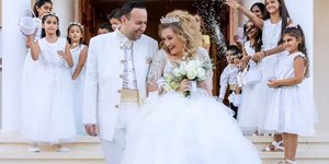 Ο Μαυρίκιος Μαυρικίου με τη σύζυγό του Ιλάειρα Ζήση την ημέρα του γάμου τους 