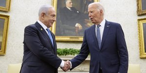 Μπενιαμίν Νετανιάχου (αριστερά) και Τζο Μπάιντεν (δεξιά) σε παλαιότερη συνάντησή τους