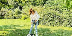 Η Μιμή Ντενίση δείχνει τον καταπράσινο κήπο του εξοχικού της στον Θεολόγο -Τι μάζεψε από το μποστάνι της