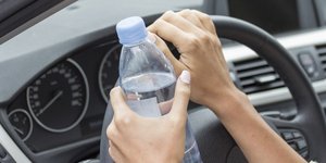 Νερό αυτοκίνητο