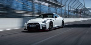 Nissan GT-R