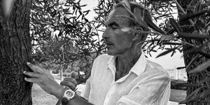 Ο Νίκος Αλιάγας κάνει διακοπές στη Χαλκιδική, μαζί με την οικογένειά του