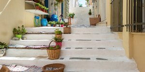 Βόλτα στα στενά της Ανδρου
