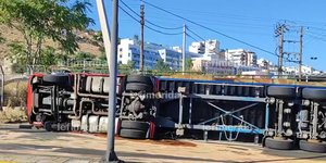Η νταλίκα που ντελαπάρισε στο Κερατσίνι