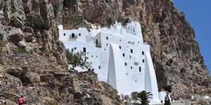 Παναγία Χοζοβιώτισσα στην Αμοργό