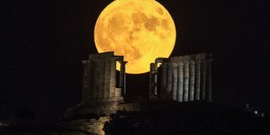 Πανσέληνος στο Σούνιο