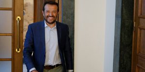 Ο Νίκος Παππάς στη συνεδρίαση της ΚΟ του ΣΥΡΙΖΑ