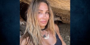 Η Ελένη Πετρουλάκη από τις καλοκαιρινές της διακοπές