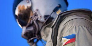 Οι Φιλιππίνες κατηγορούν την κινεζική πολεμική αεροπορία ότι παρενόχλησε αεροσκάφος τους