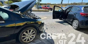 Ηράκλειο Κρήτης: Βίντεο ντοκουμέντο από την καραμπόλα τριών αυτοκινήτων -Ήταν χαλασμένα τα φανάρια