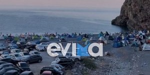 Βούλιαξε από σκηνές και αυτοκίνητα η παραλία Πετάλη στην Εύβοια