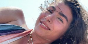 Η Χρύσα Μιχαλοπούλου απολαμβάνει τις καλοκαιρινές διακοπές