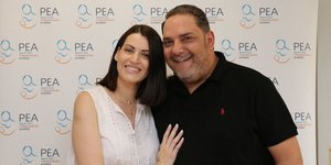 Ο Στέλιος Διονυσίου με τη σύντροφός του, Αγνή Καλουμένου