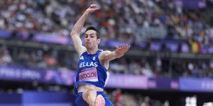 O Μίλτος Τεντόγλου σε άλμα στο Παρίσι