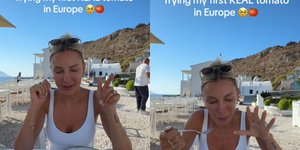 Αμερικανίδα Tiktoker δοκίμασε ελληνική ντομάτα και πήγε να βάλει τα κλάματα