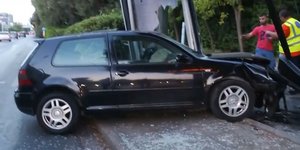 ΙΧ έπεσε σε στάση στην λεωφόρο Κηφισίας
