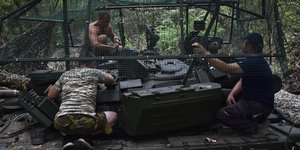 Στρατιώτες στο μέτωπο της Ουκρανίας