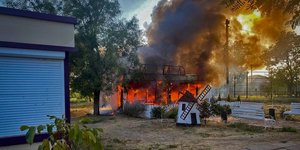 Φωτιά σε κιόσκι κοντά σε παιδική χαρά