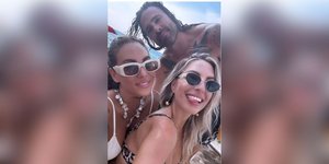 Ευρυδίκη Βαλαβάνη και Γρηγόρης Μόργκαν σε pre-wedding πάρτι με αγαπημένους φίλους