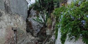 Τεράστιος βράχος αποκολλήθηκε
