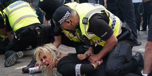 Ταραχές στη Βρετανία