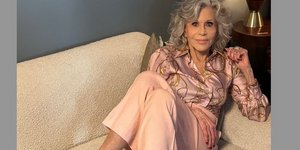 Η Τζέιν Φόντα με τα παπούτσια που λατρεύουμε να μισούμε