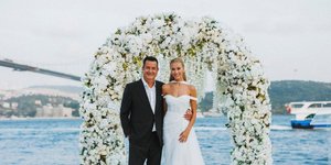 Ο Ατζούν Ιλιτζαλί με την 25χρονη Αϊσά