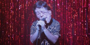 O Adam Pearson σε μια σκηνή από το «A Different Man»