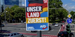 Αφίσα του ακροδεξιού κόμματος Εναλλακτική για τη Γερμανία (AfD) στη Γερμανία 